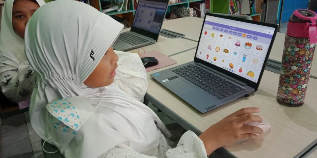 Ekstrakurikuler Coding SD EXISS ABATA: Mempersiapkan Generasi Masa Depan dengan Keterampilan Teknologi