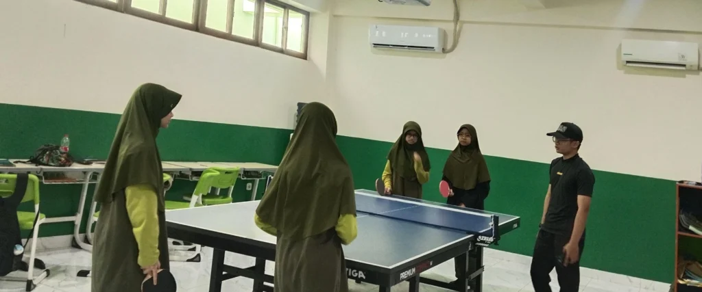 Classmeeting SMP Leaders Khalid bin Walid: Semangat dan Kemenangan Pasca Sumatif Akhir Semester Ganjil Tahun Pelajaran 2024/2025